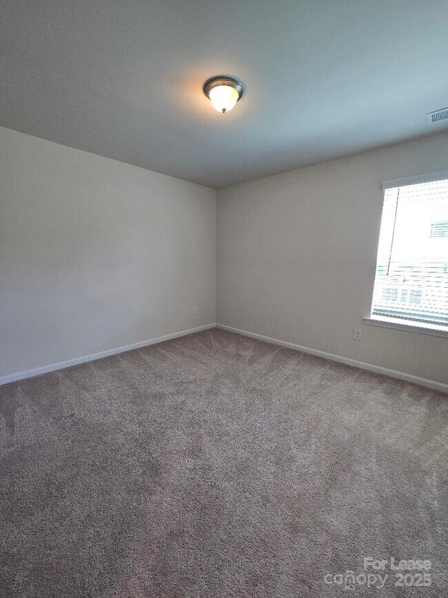 Building Photo - 14611 Murfield Ct