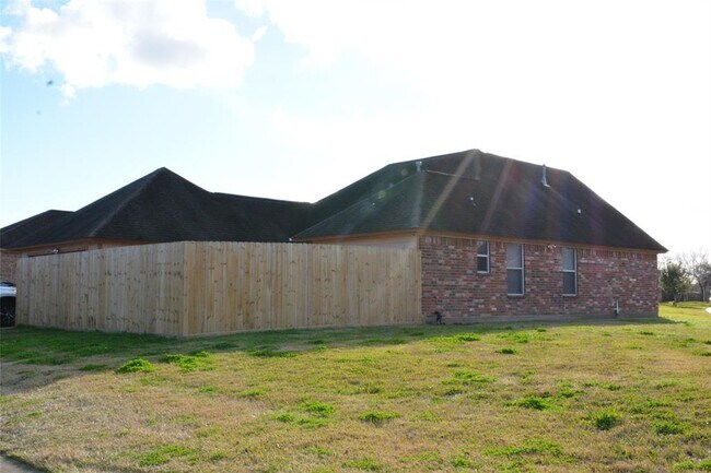 Building Photo - 149 Silverbell Cir