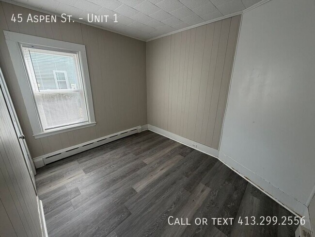 Building Photo - 45 Aspen St