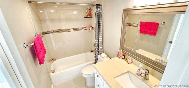 Building Photo - 6339 La Costa Dr