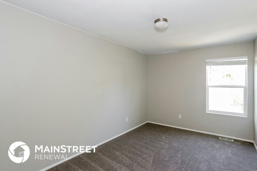 Building Photo - 5110 203rd St Ct E