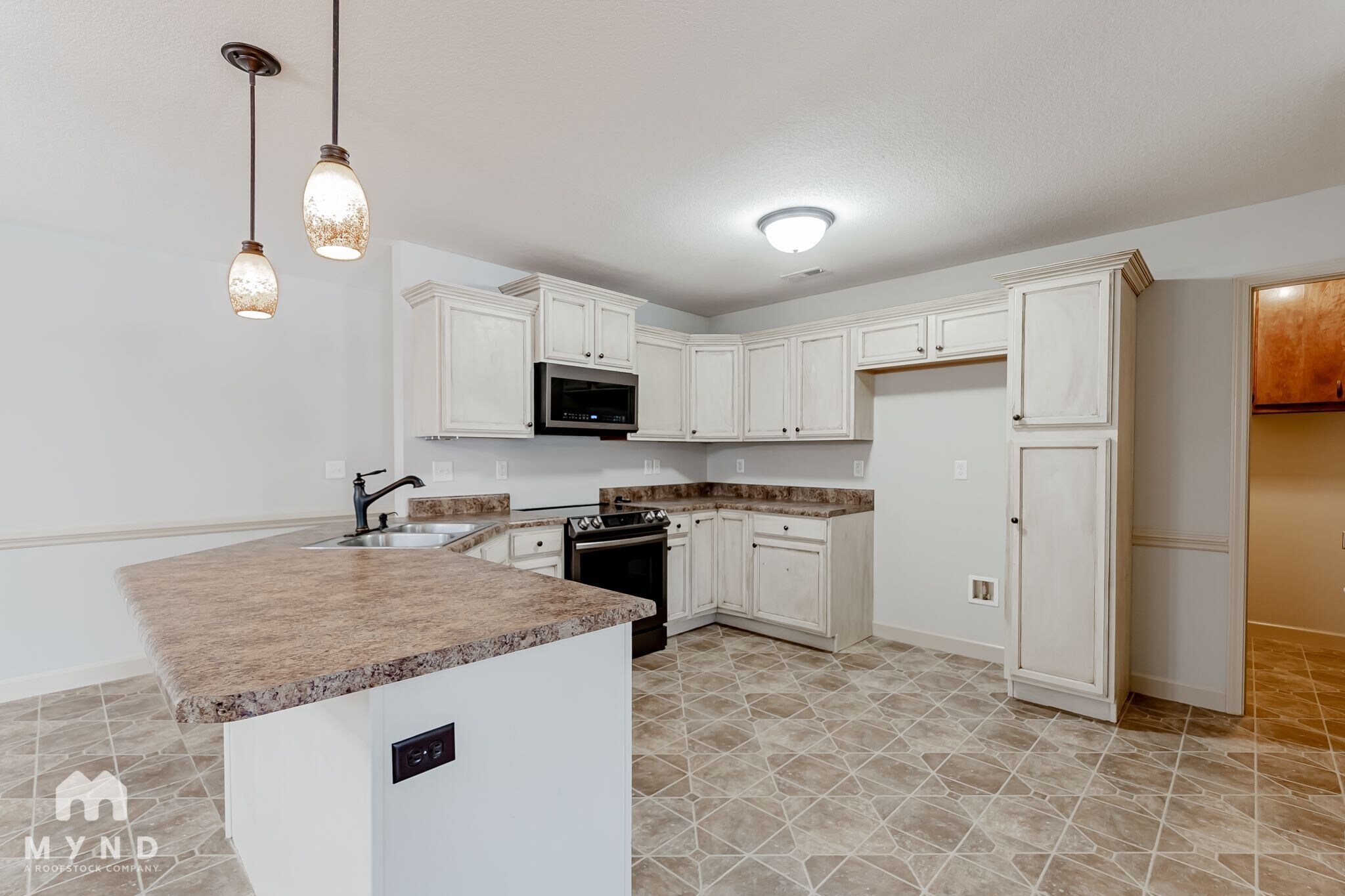 Building Photo - 352 Robin Helton Dr