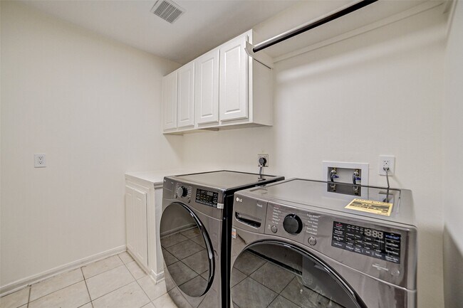Building Photo - 70 Camber Pine Pl
