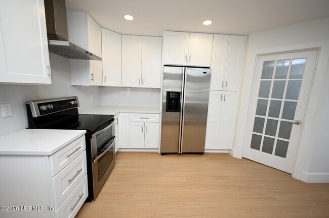 Building Photo - 4632 Corrientes Cir N