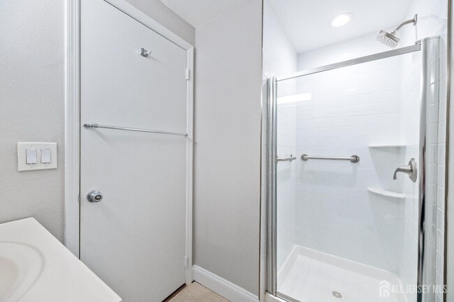 Building Photo - 177N Rossmoor Dr