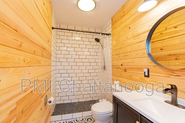 Building Photo - 7173 Brady Dr