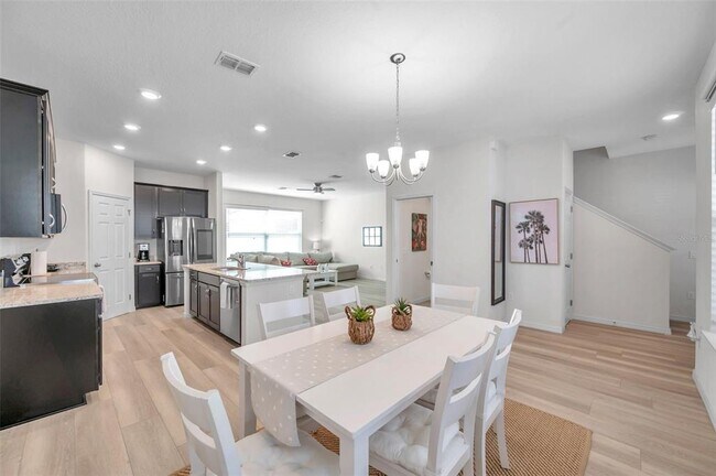 Building Photo - 4966 Avalon Park Blvd