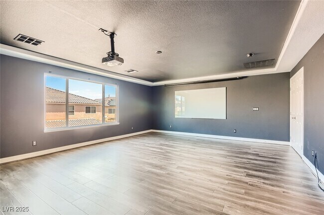 Building Photo - 6250 Sierra Knolls Ct