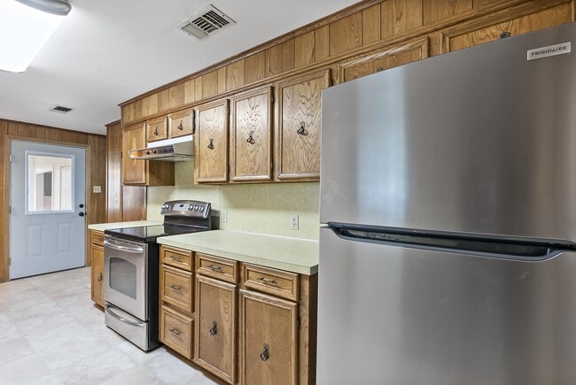 Building Photo - 3897 Zulch Rd