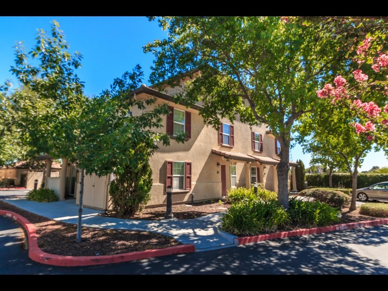 Primary Photo - Tuscana Townhomes