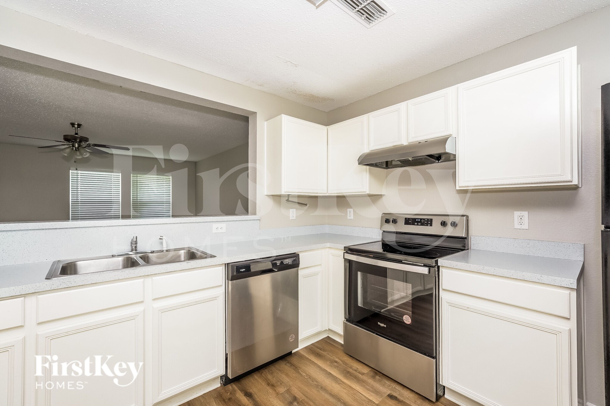 Building Photo - 2553 Big Spring Dr