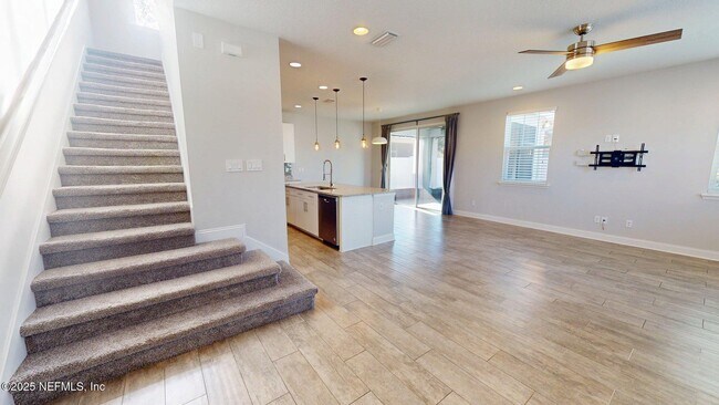 Building Photo - 7030 Azalea Grove Dr