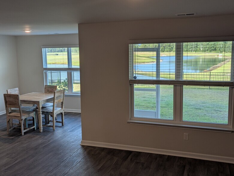 Building Photo - 4521 East Coast Ln