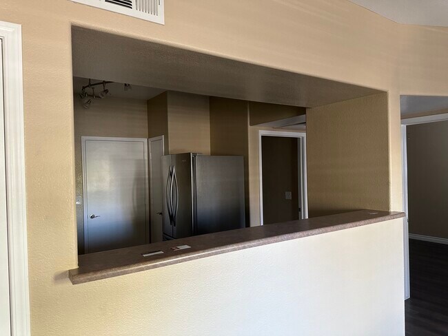 Building Photo - 7255 W Sunset Rd