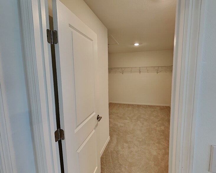 Building Photo - 76 Citrine Lp