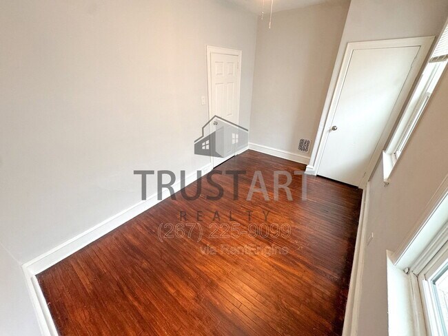 Building Photo - 6650 Vandike St