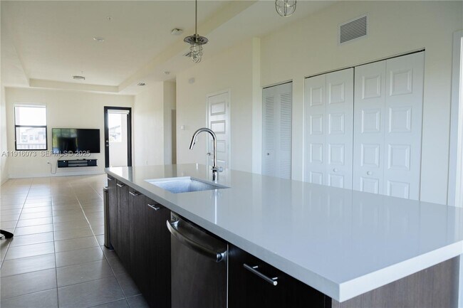 Building Photo - 8039 NW 104th Ave