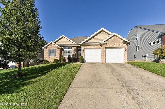 Building Photo - 220 Rockcrest Way