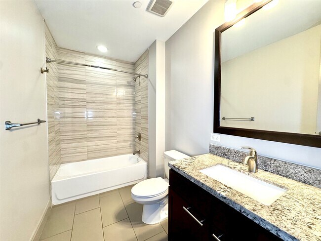 Building Photo - 9787 Katy Fwy