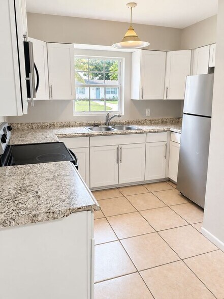 Building Photo - 7528 Quitina Dr