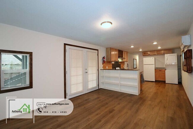 Building Photo - 4083 Notre Dame Ave