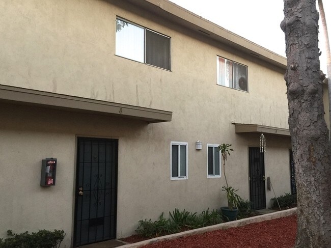 Building Photo - Imperial Townhomes