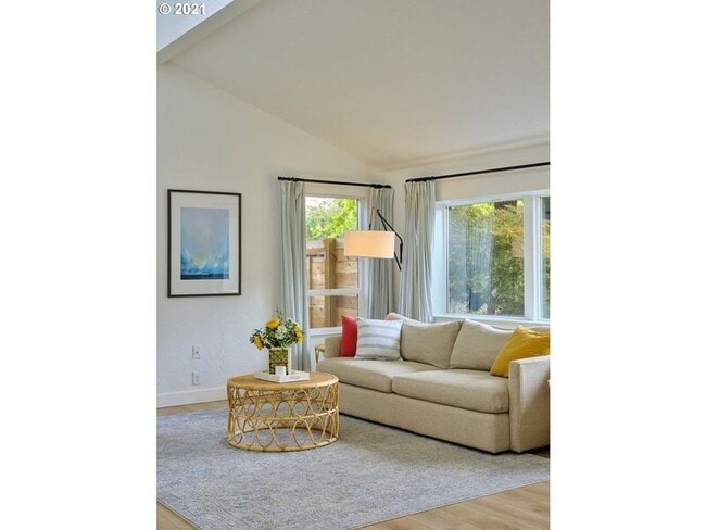 Building Photo - 1641 NW 31st Ave