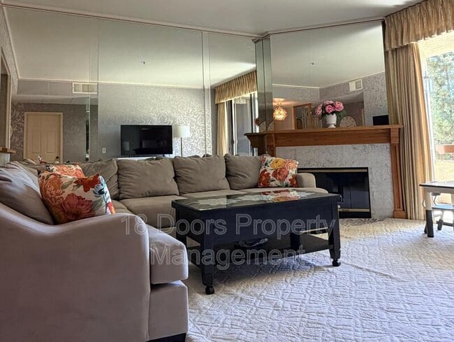 Building Photo - 5875 Friars Rd