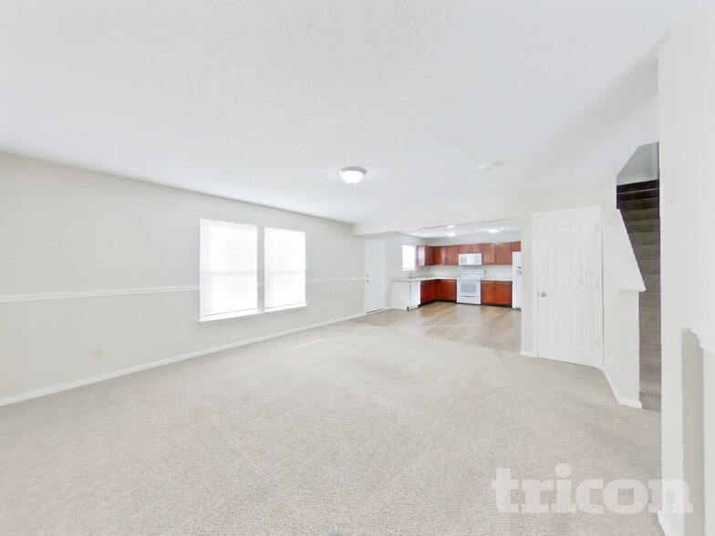 Building Photo - 824 Streamside Dr