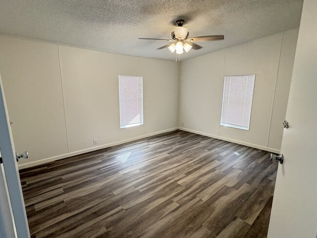 Building Photo - 242 7th Way