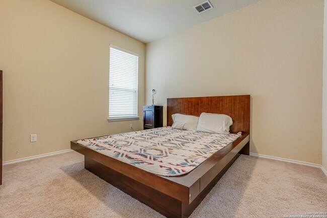 Building Photo - 12310 Red Maple Way