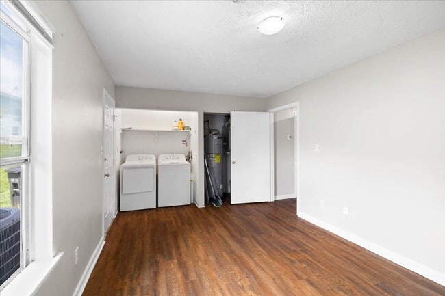 Building Photo - Spacious Home in Prime Blacksburg Location!