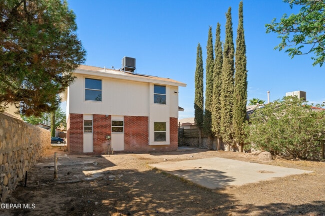 Building Photo - 11429 Lake Nasser Dr