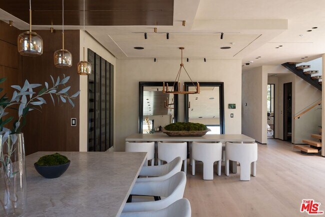 Building Photo - 13229 Hesby St