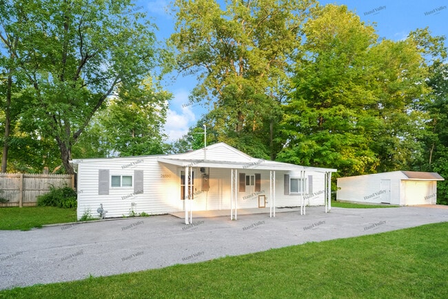 Primary Photo - 26560 Cannon Rd