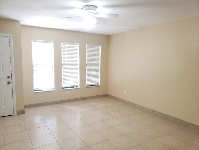 Building Photo - A-6 CALL OWNER FOR REPAIRS FIRST