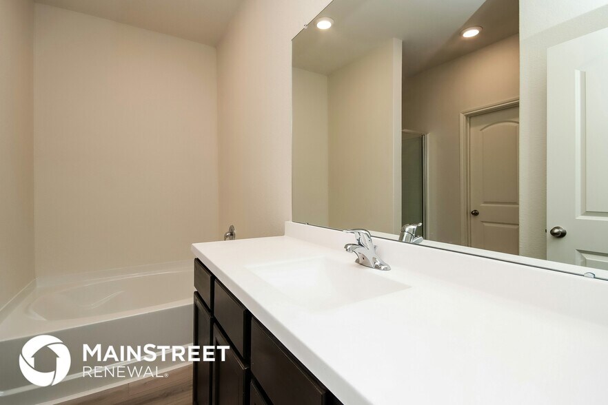 Building Photo - 21135 Titian Dr.