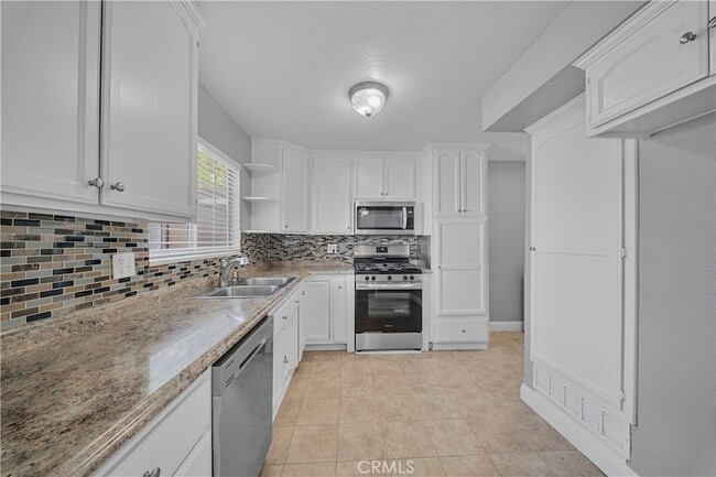 Building Photo - 8249 Haseltine Green