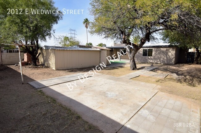 Building Photo - Remodeled Desert Shadows 3 Bed 2 Bath Town...