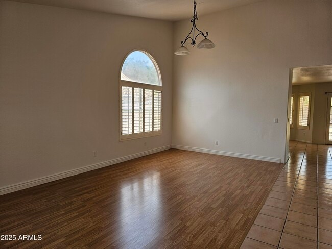 Building Photo - 1661 W Jupiter Way