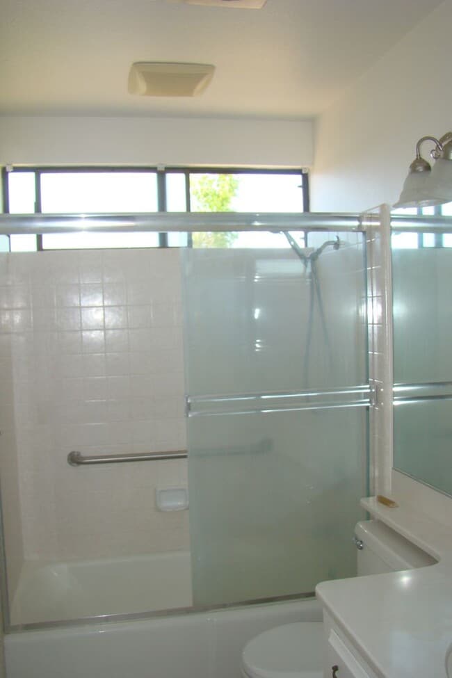 Building Photo - 3bd/2bath home in Vandenberg Village, Lomp...