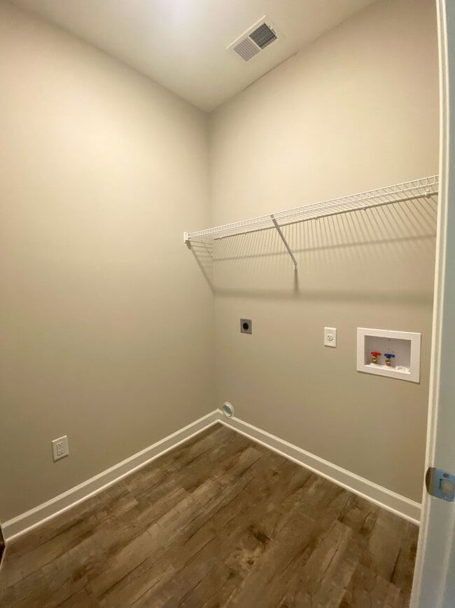 Building Photo - 4 bed, 2.5 bath in Walls Ms....New subdivi...