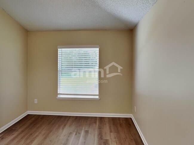 Building Photo - 6486 Hannah Stables Dr