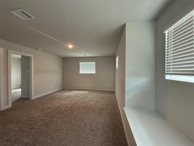 Building Photo - 110 Dedina Dr