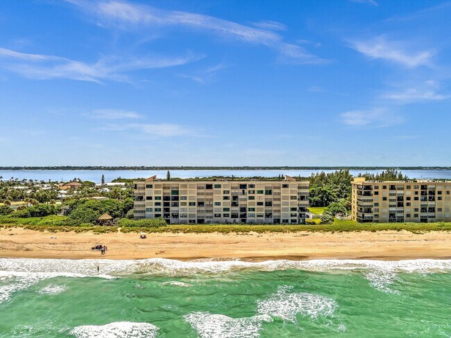 Building Photo - 10310 S Ocean Dr