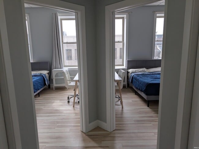 Building Photo - 300 N Union St