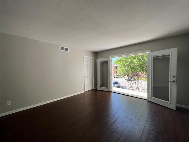 Building Photo - 4004 Ridglea Country Club Dr