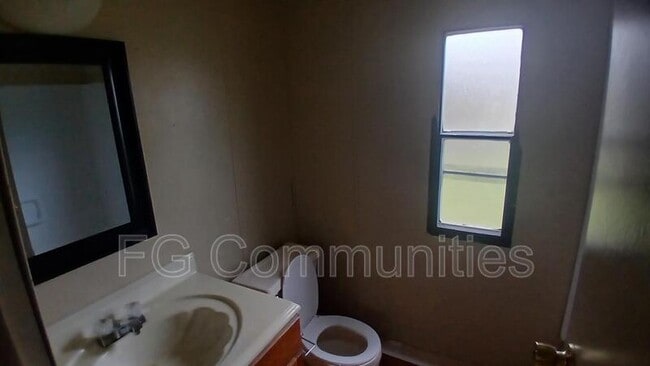 Building Photo - 2155 White Pine M H P Rd