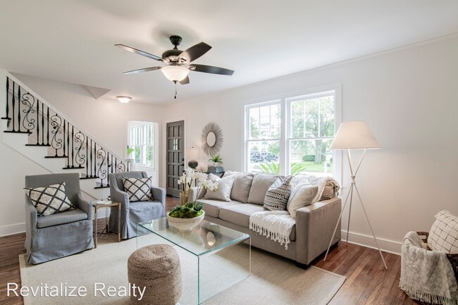 Building Photo - 3 br, 2 bath House - 65 Bishop Lane S