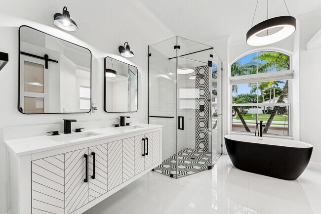 Building Photo - 6009 Royal Birkdale Dr